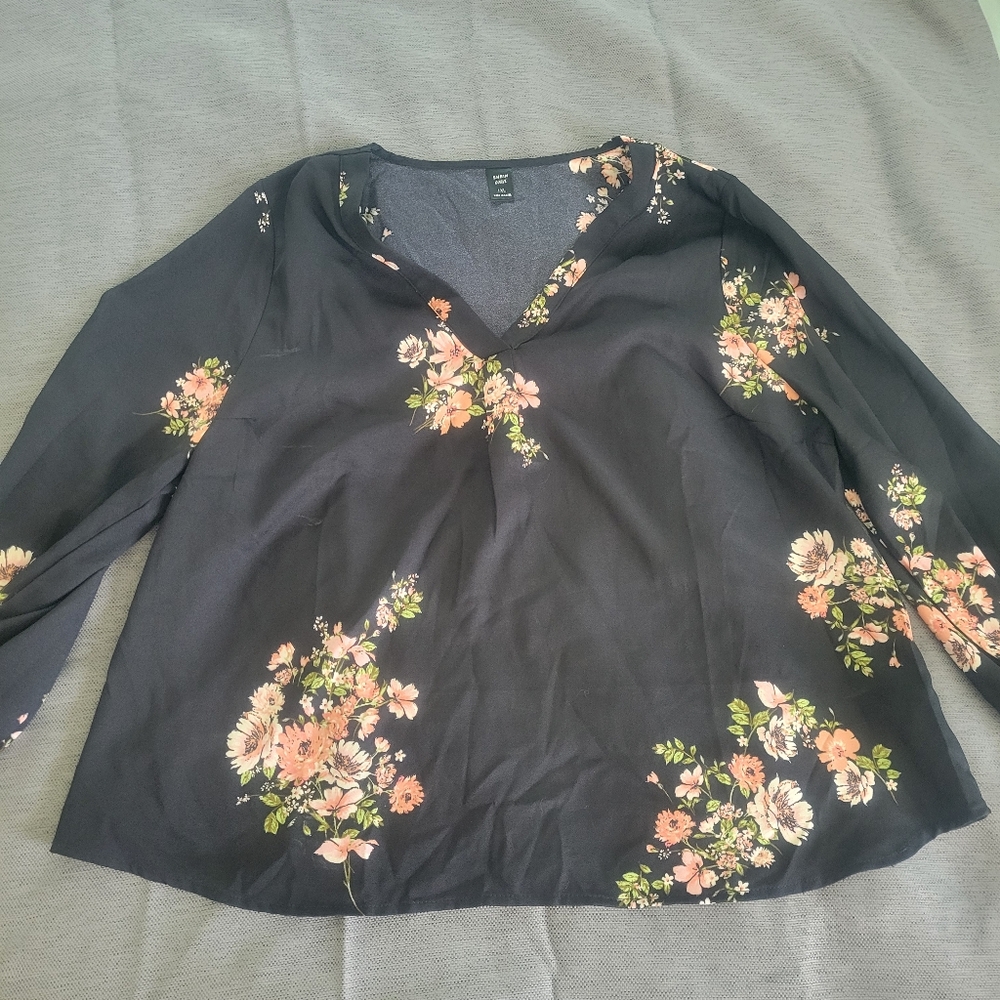Floral Black Long Sleeve Top